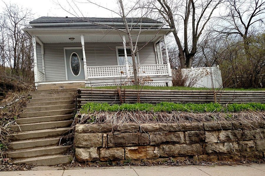 1st image of 313 Glenwood St