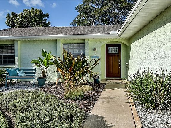 2nd image of 2833 Trailwood Ct