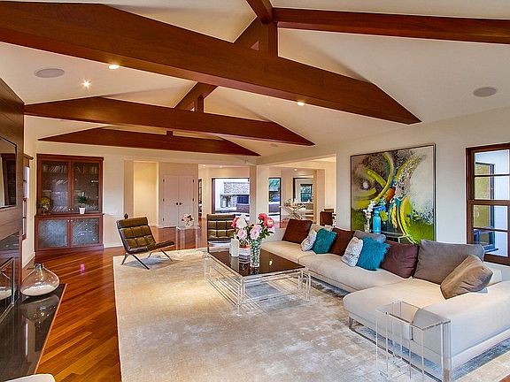 4th image of 6005 Camino De La Costa