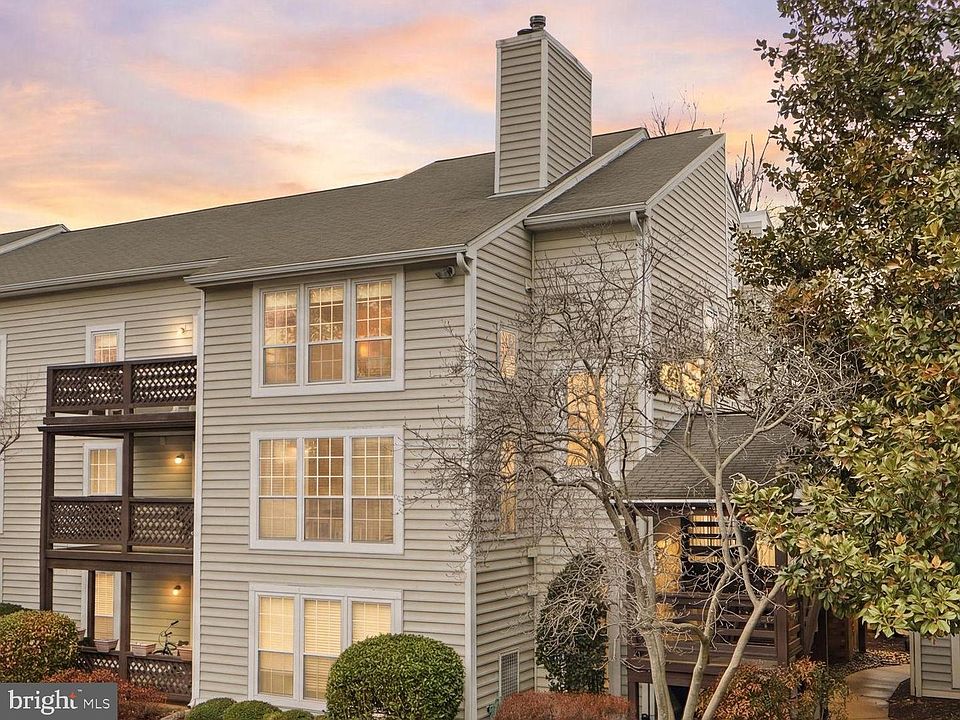 1st image of 10024 Oakton Terrace Rd