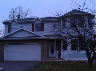 108 Brookhollow Rd, Mountain Top, PA 18707