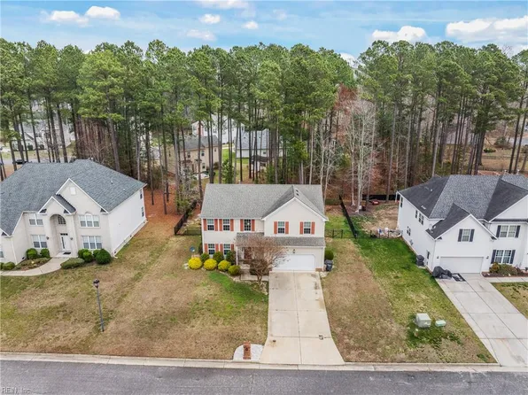 409 Southampton Ct, Smithfield, VA 23430