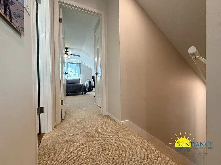 115 Long Pointe Dr — Photo 37