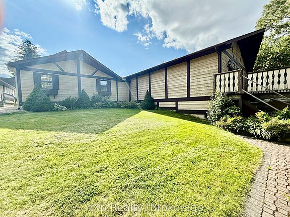 3rd image of 108 Elora St