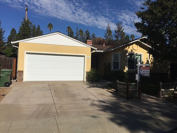 4th image of 2065 Cabrillo Ave