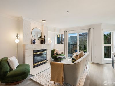 701 Galer Street #819, Seattle, WA, 98109