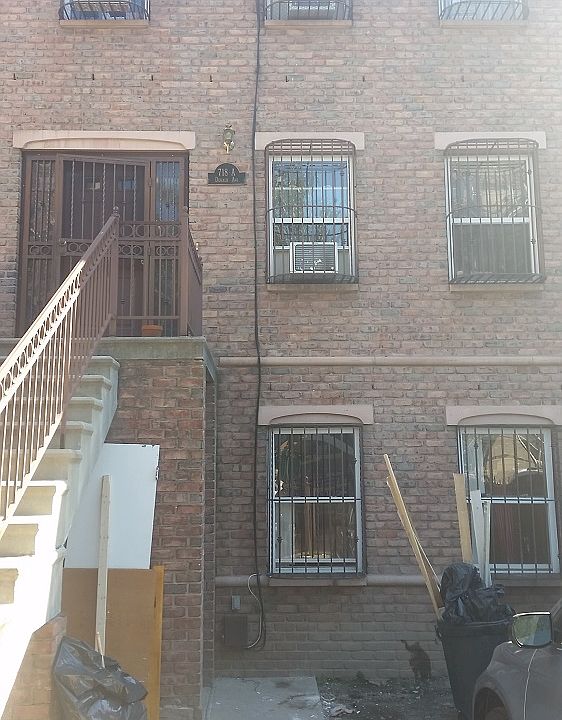 1st image of 718A Dekalb Ave #2