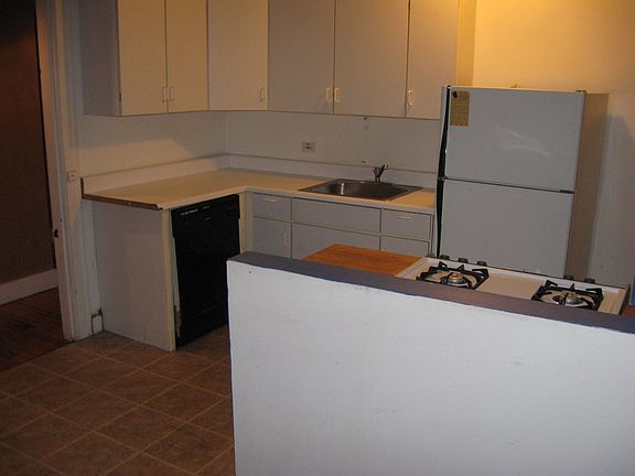 4th image of 2109 N Sedgwick St #Grdn
