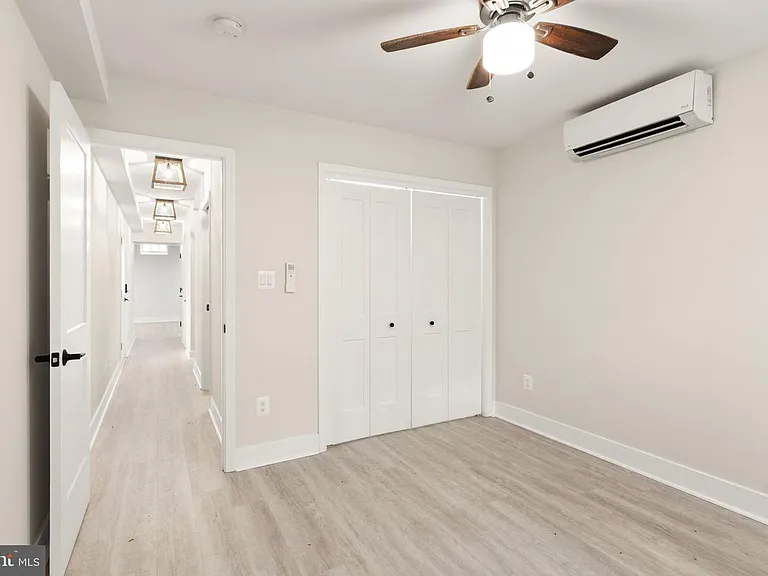 214 S Henry St — Photo 15