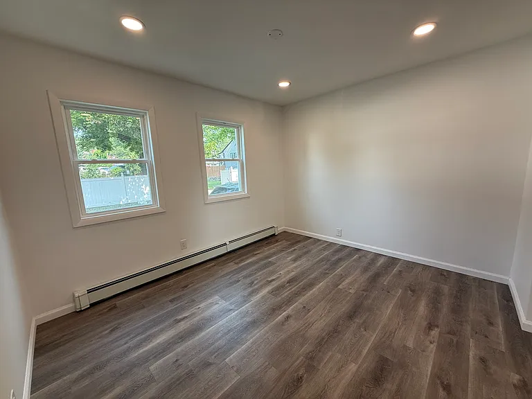 121 Hillview Ave #2 — Photo 5