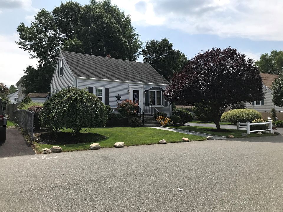 Beautiful Home & Curb Appeal