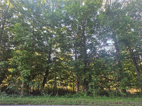4th image of 885 Kibby Road