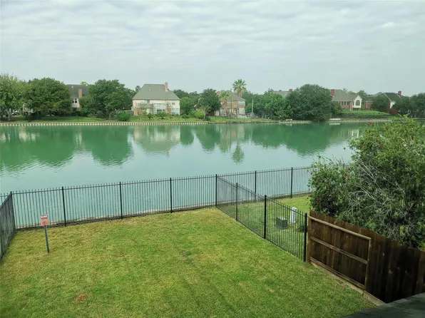 2302 Waterford Park St, Missouri City, TX 77459