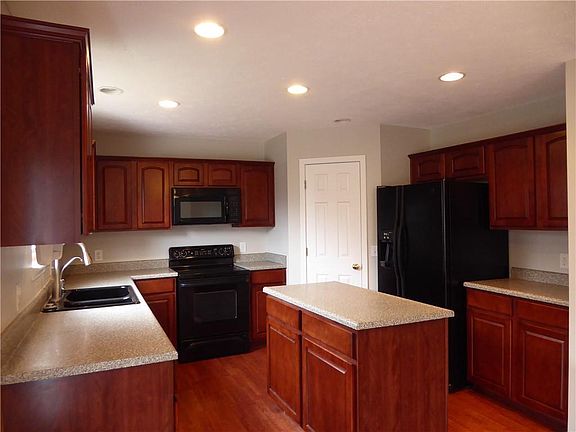 5th image of 5021 W Bay Ct