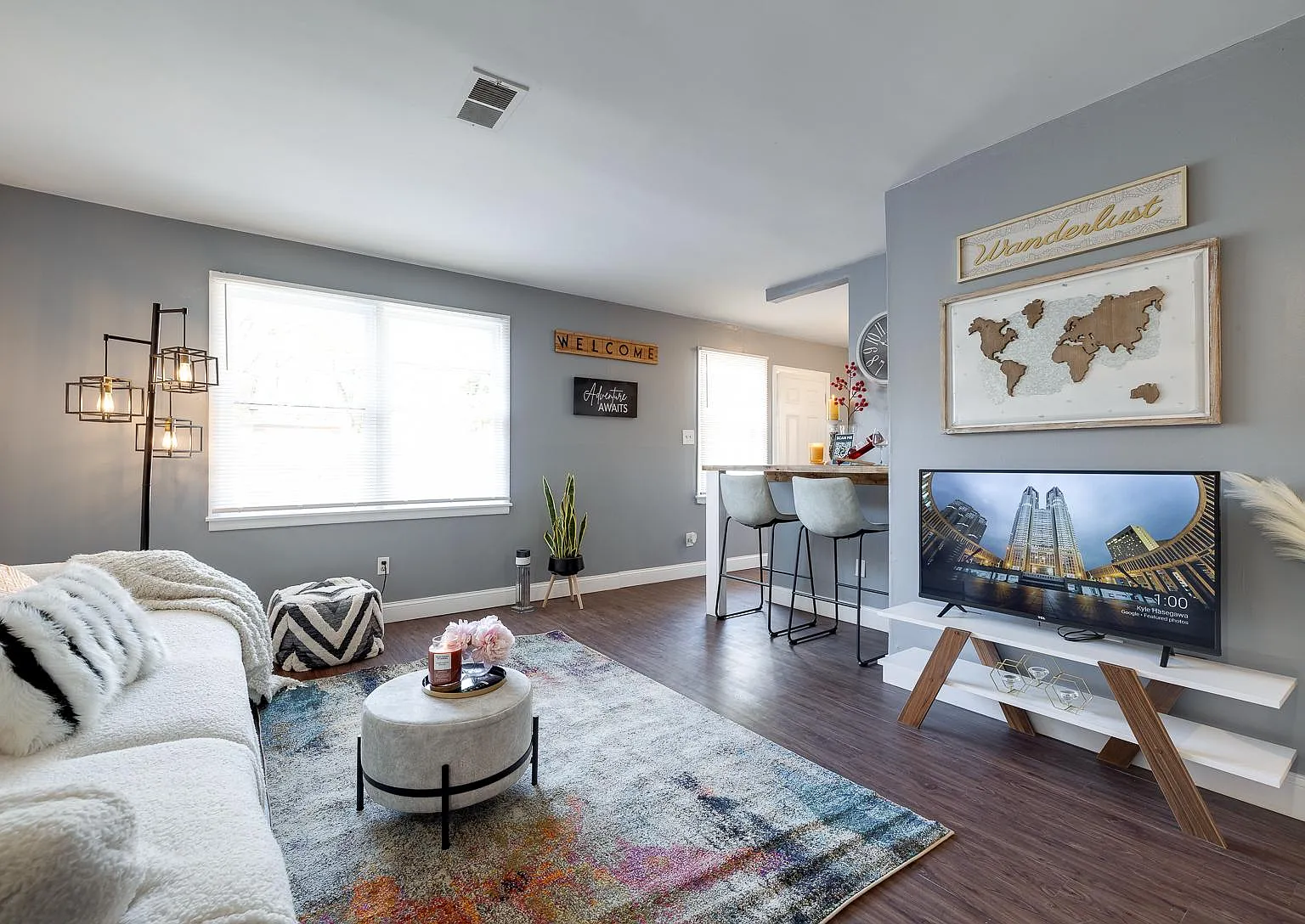1050 N Pkwy — Photo 3
