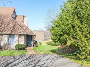 1076 Highlands Dr, Charlottesville, VA
