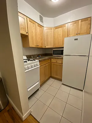 Rented by City Connections Realty | media 11