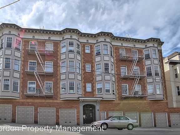 4th image of 455 Cole St APT 07