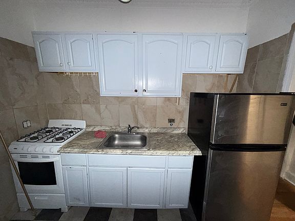 4th image of 6818 Owls Head Ct #3
