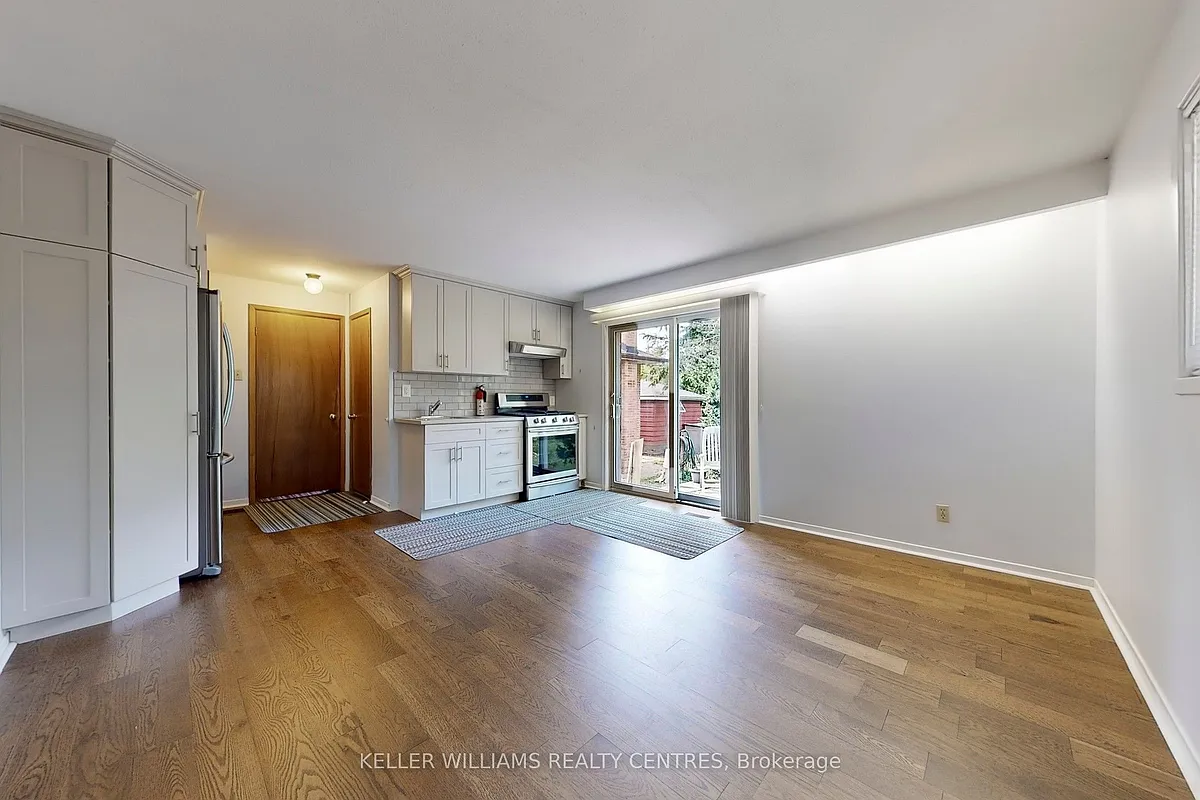 Building Photo - 252 Elgin Mills Rd W #B
