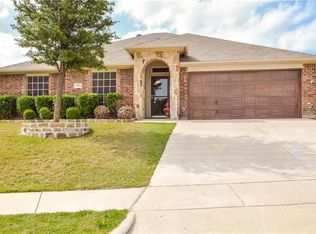 1019 Fox Willow Ct, Burleson, TX 76028