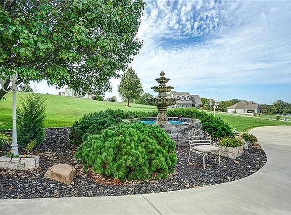 4th image of 19335 Lane Tree Dr