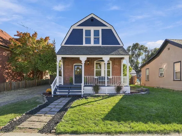 305 W 2nd St, Sprague, WA 99032
