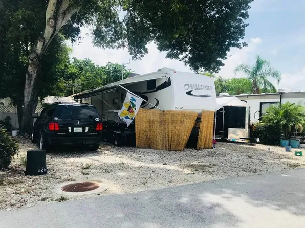 325 Calusa St #421, Key Largo, FL 33037