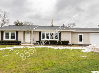 6051 Andersonville Rd, Waterford, MI 48329