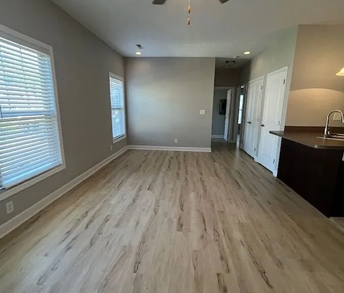 434 N Martin Luther King Blvd #201 — Photo 10