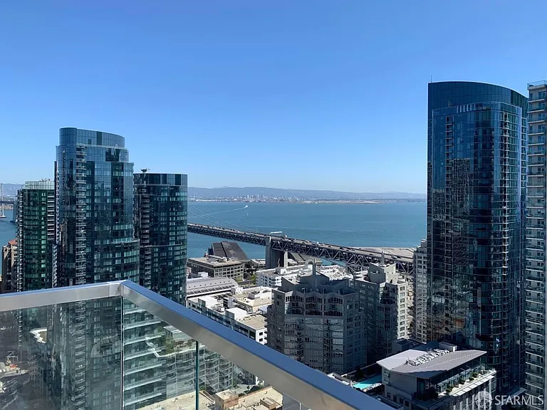 488 Folsom St #3605 — Photo 1