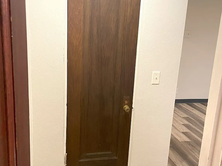 610 Summit Avenue — Photo 32