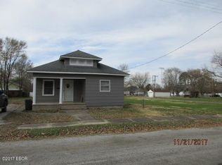 511 N Adams St, West Frankfort, IL 62896