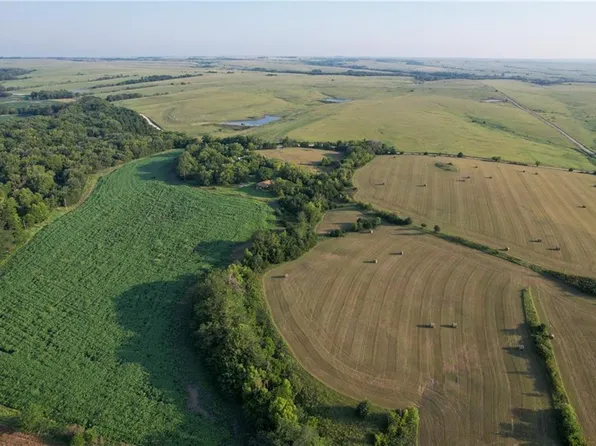 Sycamore Creek Rd, Alta Vista, KS 66834