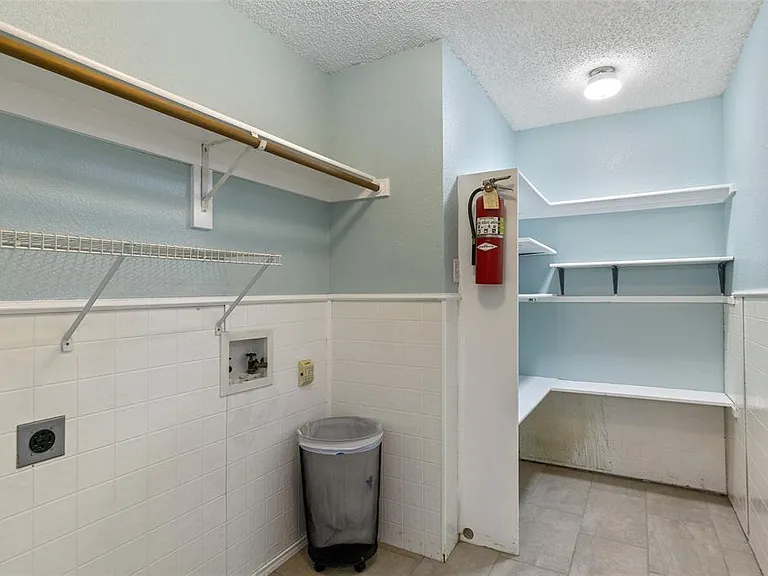 6324 Fern Meadow Dr — Photo 9