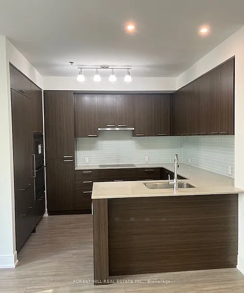 310 Tweedsmuir Ave #Townhouse 4 — Photo 11