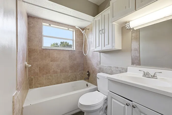 1107 Jamela Dr — Photo 11