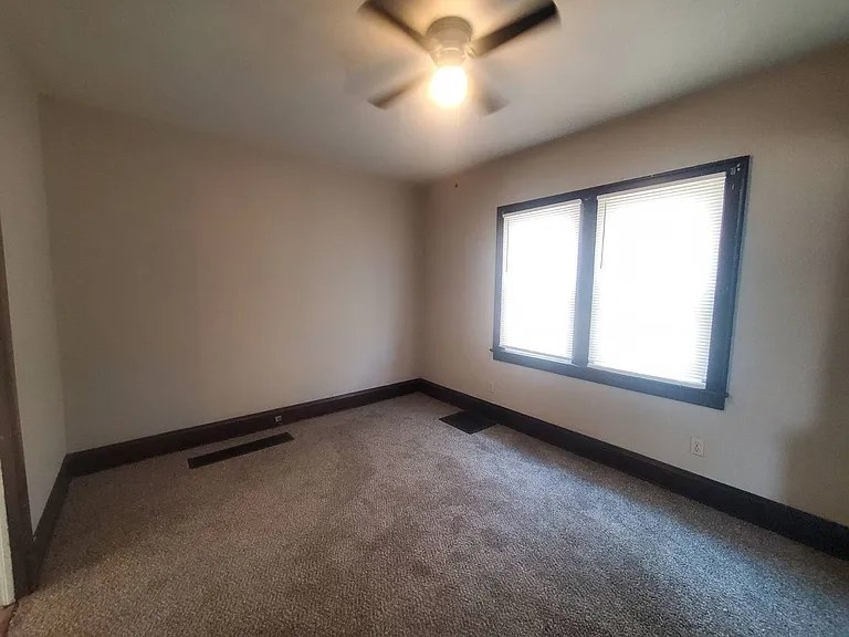 7816 Maryland Ave — Photo 5