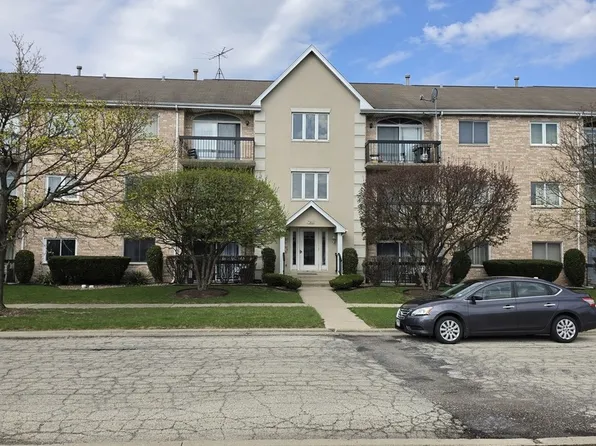 7902 Nagle Ave APT 2S, Burbank, IL 60459