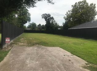 213 Sylvester Rd, Houston, TX 77009