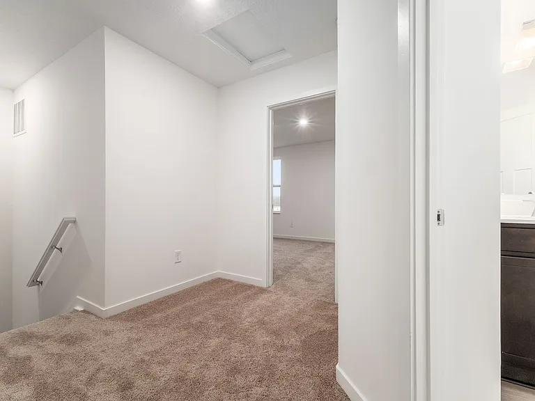 122 Red Willow Dr — Photo 28