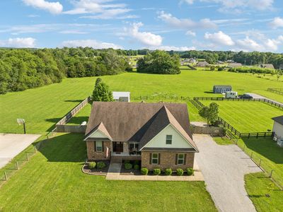 1361 Neil Rd, Chapel Hill, TN, 37034