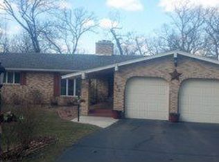 866 Hann Ave, Dixon, IL 61021