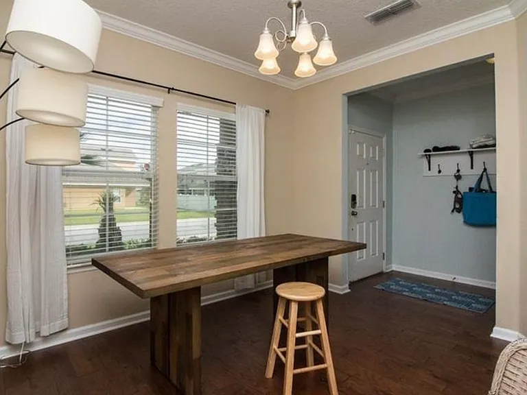 9052 Marsden St — Photo 3