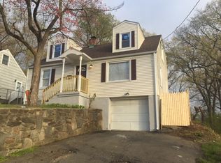 315 Woodrow Ave, Bridgeport, CT 06606