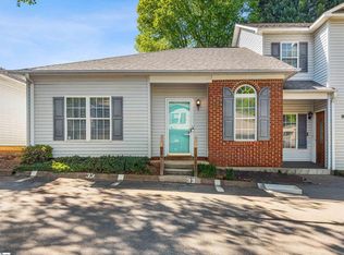 33 Huntress Dr, Greer, SC 29651