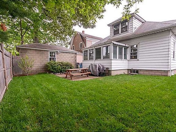 2nd image of 164 Paine Ave