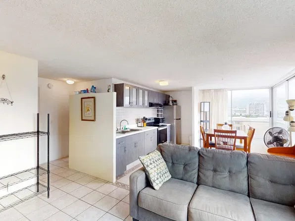 2421 Tusitala St, Honolulu, HI