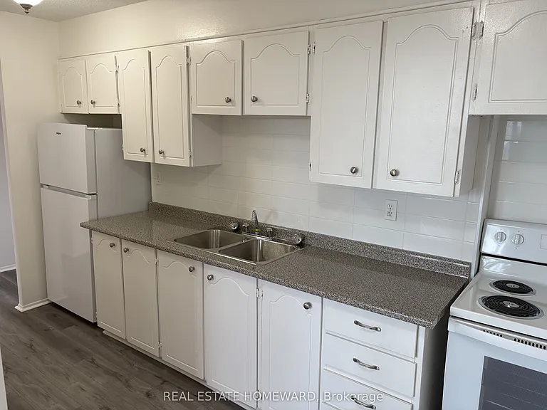 2720 Windwood Dr #606 — Photo 1
