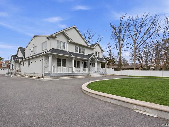 2nd image of 171 Oakfield Avenue